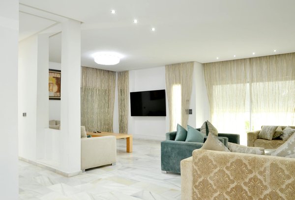 Exploring uk initiatives empowering women entrepreneurs: support and opportunities unveiled